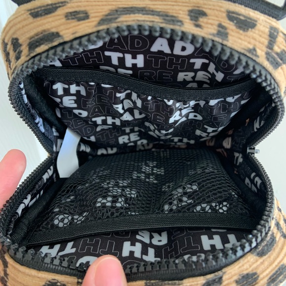 ‼️SOLD‼️ Thread crossbody bag - Picture 5 of 5